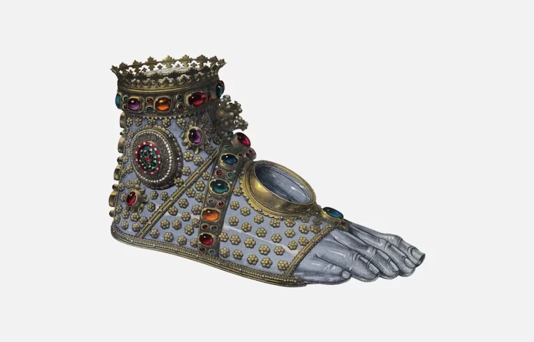 Foot Reliquary – This Thing Actually Exists